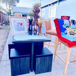 Dining room with four seats
